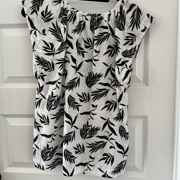 Loft Black and White Blouse Medium - Picture 3 of 5